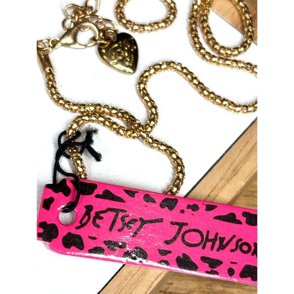 NWT Betsey Johnson Gold-Tone Pineapple Pendant Necklace With Rhinestones Long Ch - Picture 3 of 8